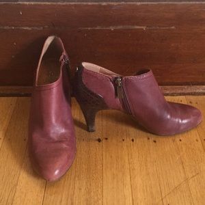Purple Vince Camino booties